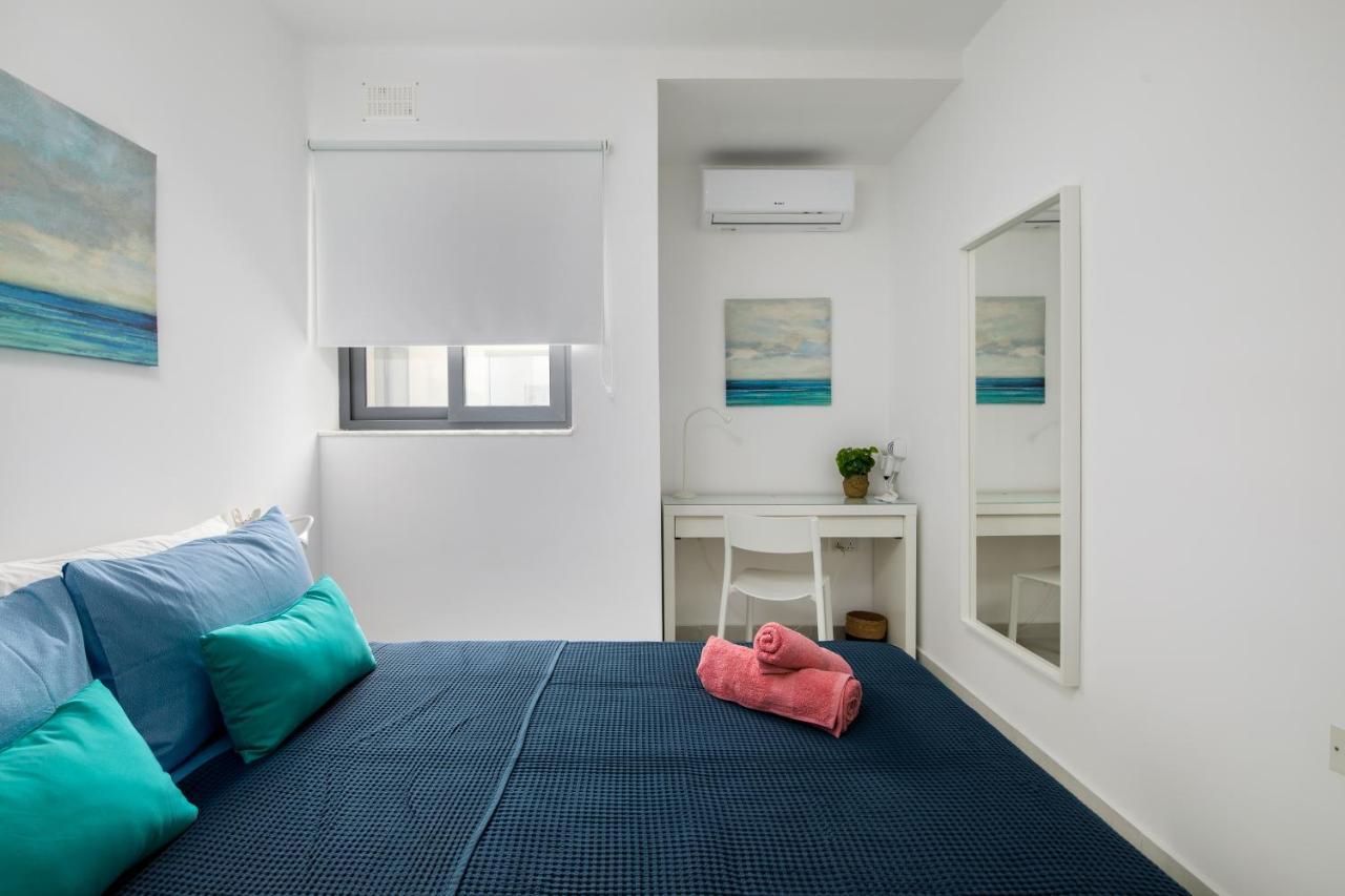 Cosy, Modern 1 Bedroom * خليج سانت بول