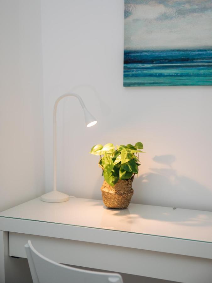 Cosy, Modern 1 Bedroom *